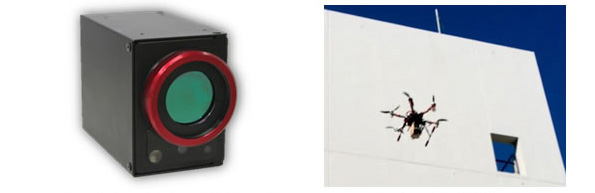 （写真左）リモートサーモカメラの外観イメージ、（写真右）マルチコプターとの組み合わせによるビル外壁診断風景