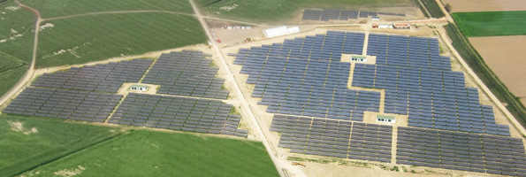 京セラ製太陽電池6MWが供給されたイタリアの太陽光発電施設（ピエモンテ州・チリアーノ）