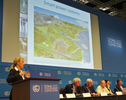 COP18で行われた、再生可能エネルギー100%へ向けた市町村や地域のケーススタディについてのサイドイベント
