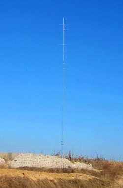 中国にある高さ70mの風況観測塔