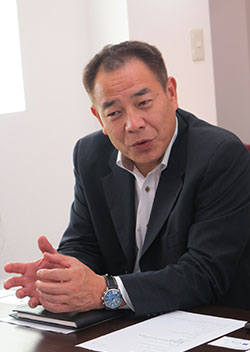 OPTILED LIGHTING取締役兼営業本部長中井貴士氏