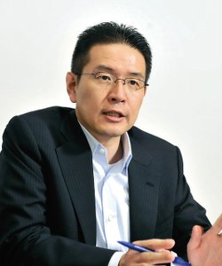 ヨーロッパ・ソーラー・イノベーション株式会社　代表取締役　土肥 宏吉氏