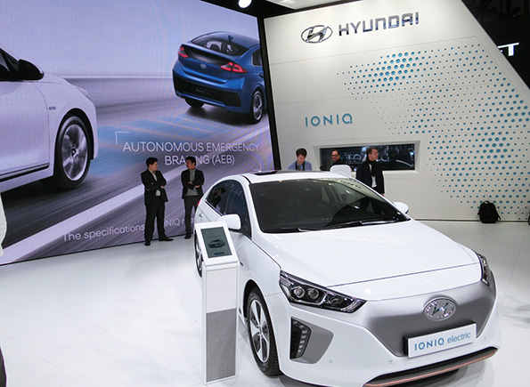 IONIQのEVバージョン。