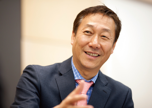 NTTコミュニケーションズ第五営業本部第二営業部門担当課長 吉田利一
