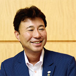 代表取締役　親川智行氏