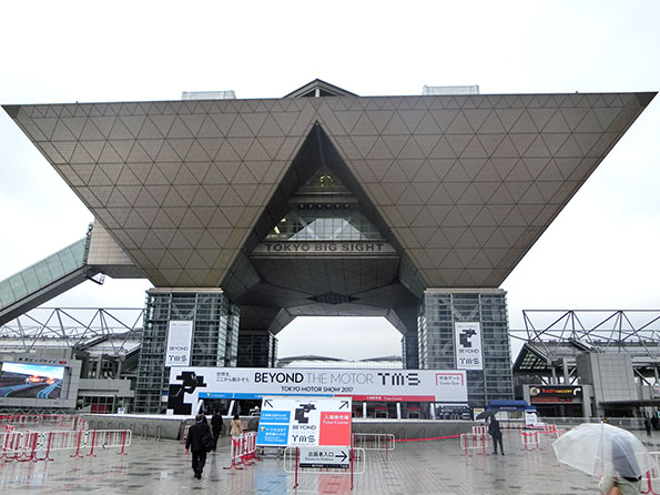 雨の中、東京モーターショー開幕。