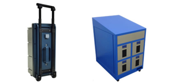 カセット型可搬二次バッテリー『Battery Carry』(左)、ロッカー式充電ステーション『充電ロッカー』(右)