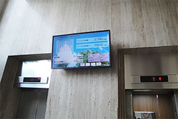 伊予鉄道本社1階 発電量表示ディスプレイ