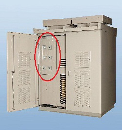 直流集電機能内蔵250kW屋外形パワーコンディショナ外観(背面)