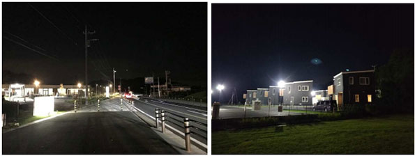 周辺店舗や住戸が停電する中、明るく輝く道の駅（左）と住宅（右）