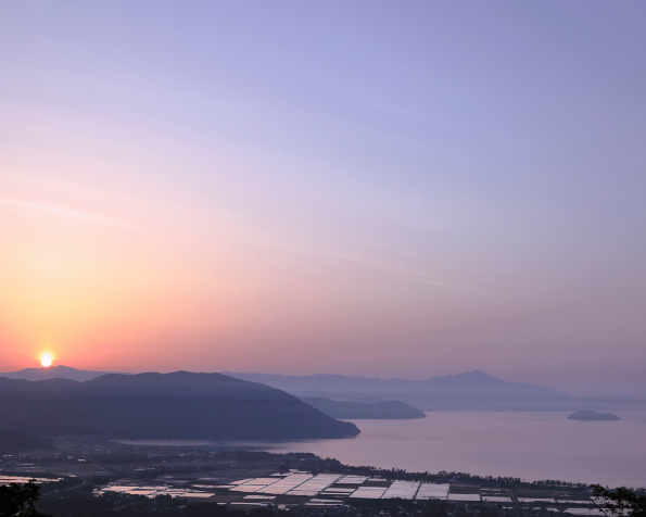 琵琶湖を擁する滋賀県（© iky_photography ／ amanaimages PLUS）