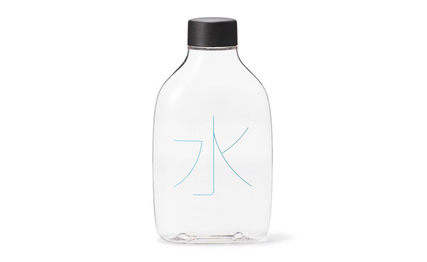7月1日に発売する「自分で詰める水のボトル」。価格は税込み190円。（出所：良品計画）