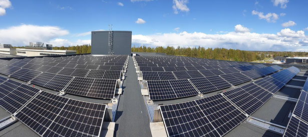太陽光パネルを設置したスウェーデン工場（出所：豊田自動織機）