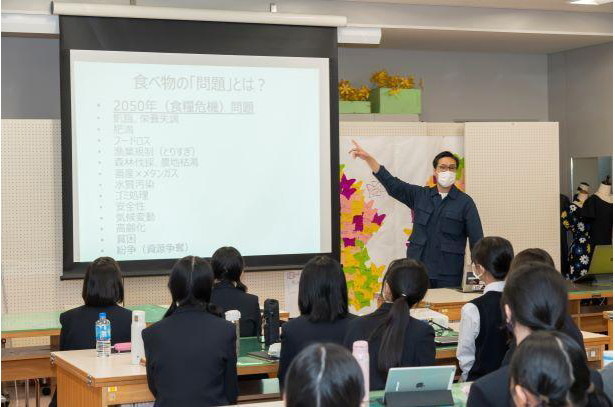東京女子学園高等学校での出張事業の様子（出所：ファーウェイ・ジャパン）