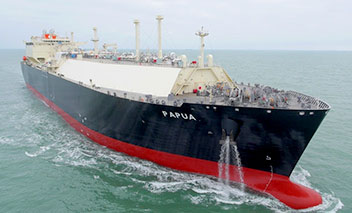 LNG船「Papua」（出所：商船三井）