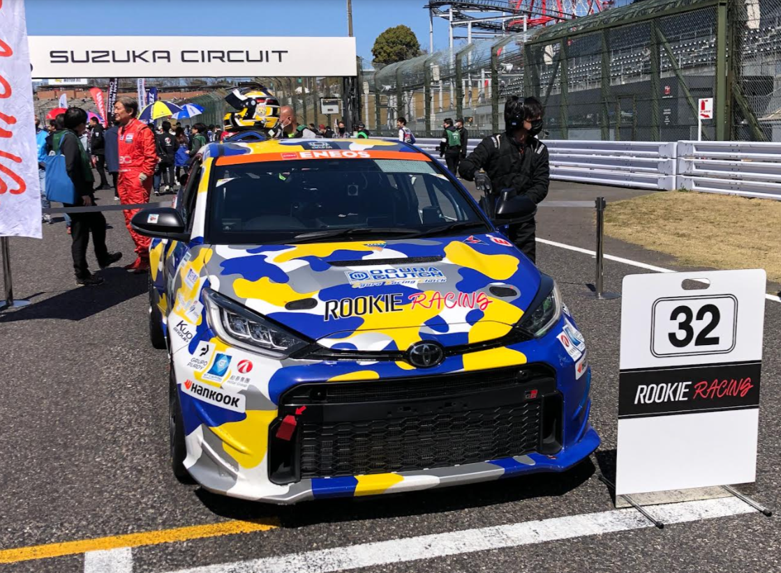 トヨタ「86」をベースとしたレースマシン(筆者撮影)