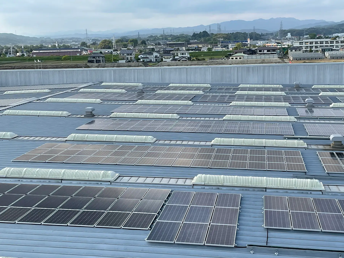 太陽光リユースパネル1,115枚(5種類の異なる仕様)設置事例(出所:日東工業)