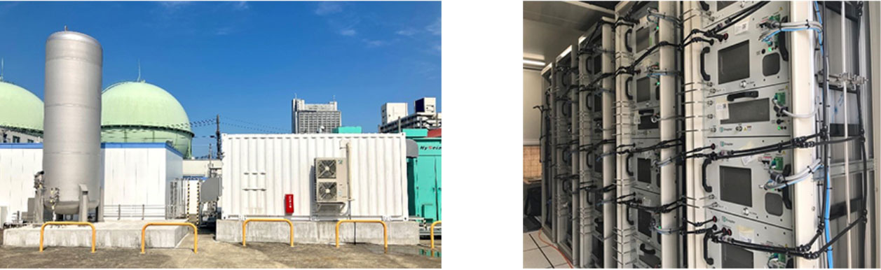 (左)導入したAEM水電解装置と水素タンクの全景、(右)コンテナ内のAEM水電解装置(出所:東京ガス)