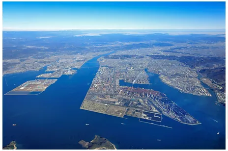 倉敷市提供の「水島コンビナート」航空写真（出所：JFEスチール）