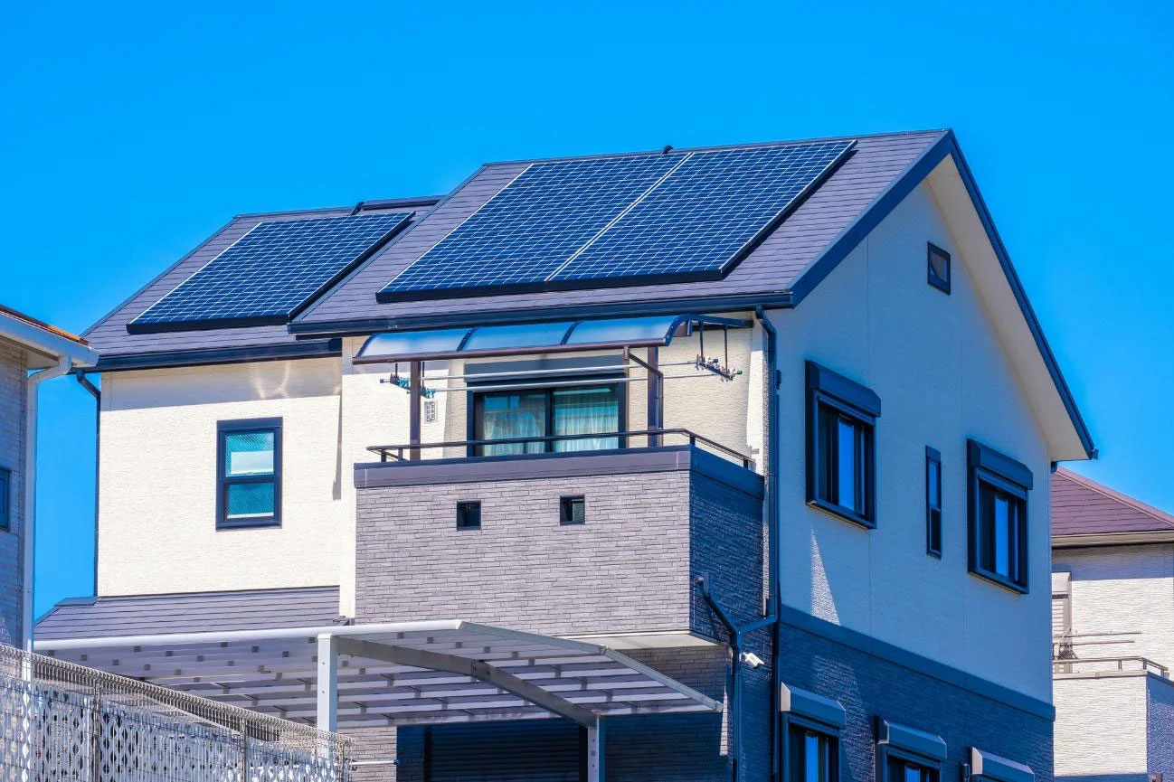東京都と川崎市の住宅太陽光義務化は注目度が高い。画像はイメージです(出所:PIXTA)