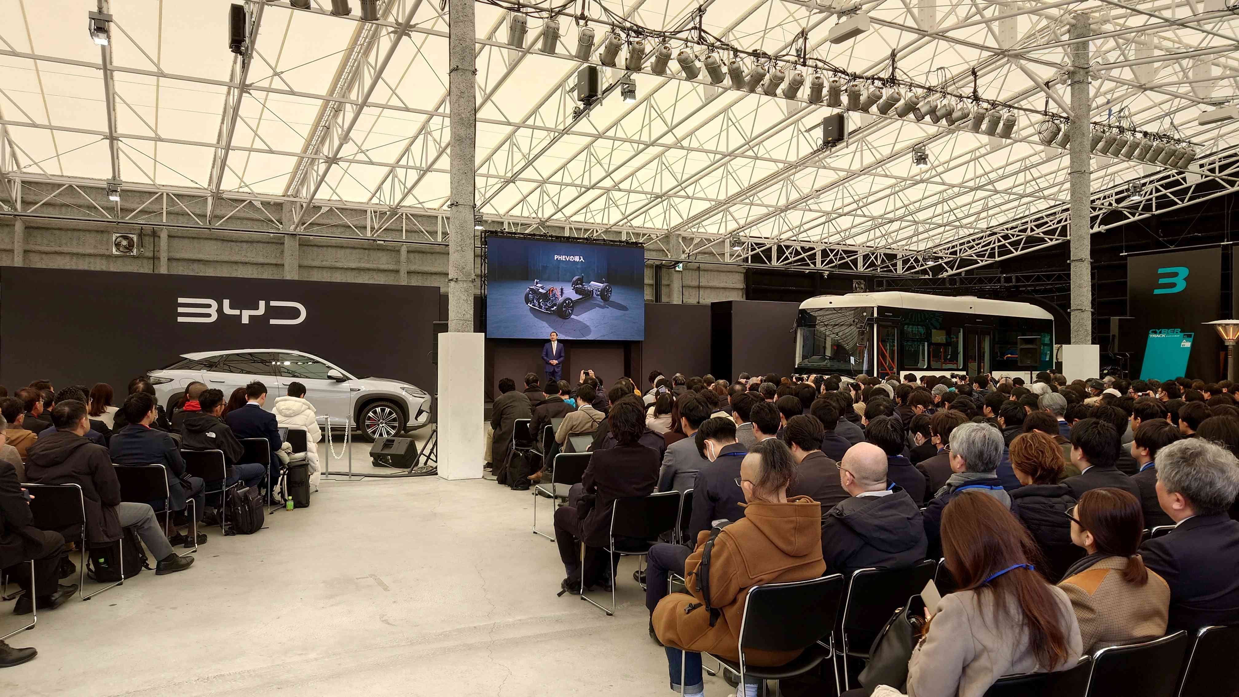 ホンダ・日産の統合破談、日本の自動車は国際競争脱落 EV戦略