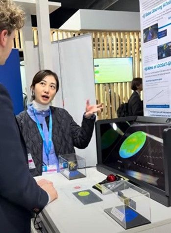 COP29でも展示された「GOSAT 3Dビジュアライザー」(出所:環境省)