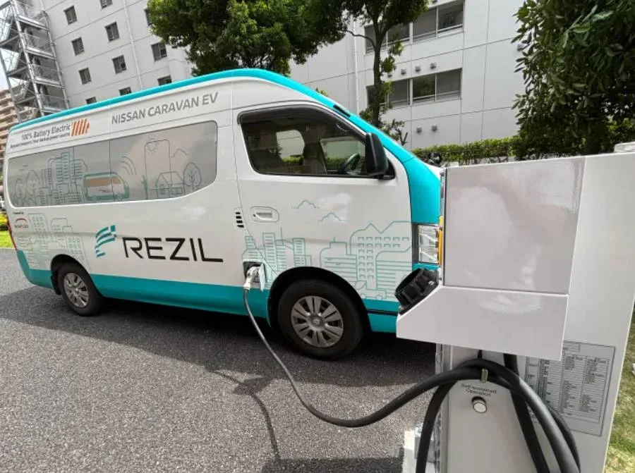 EVからマンションに自動給電する実証を実施した(出所:レジル)