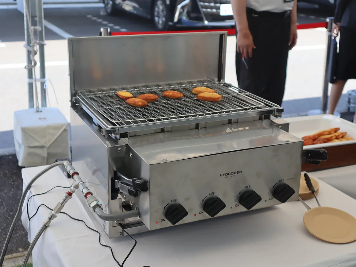 導入された「水素グリラー実証機」(出所:ジェイテクト)