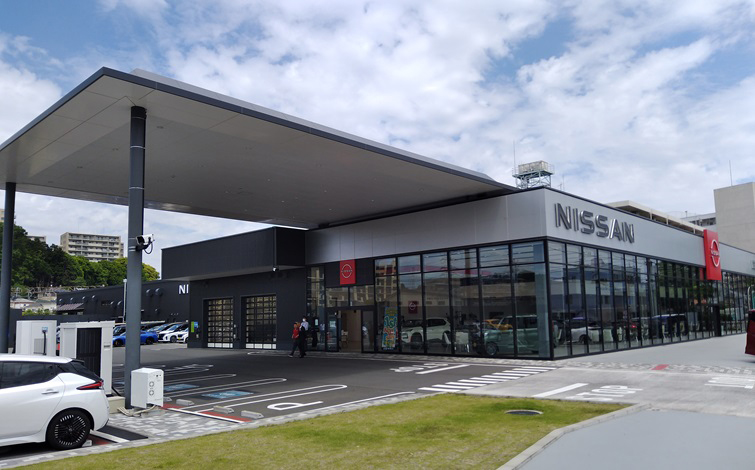 実証が行われる日産店舗「R1東戸塚店」(出所:日産自動車)