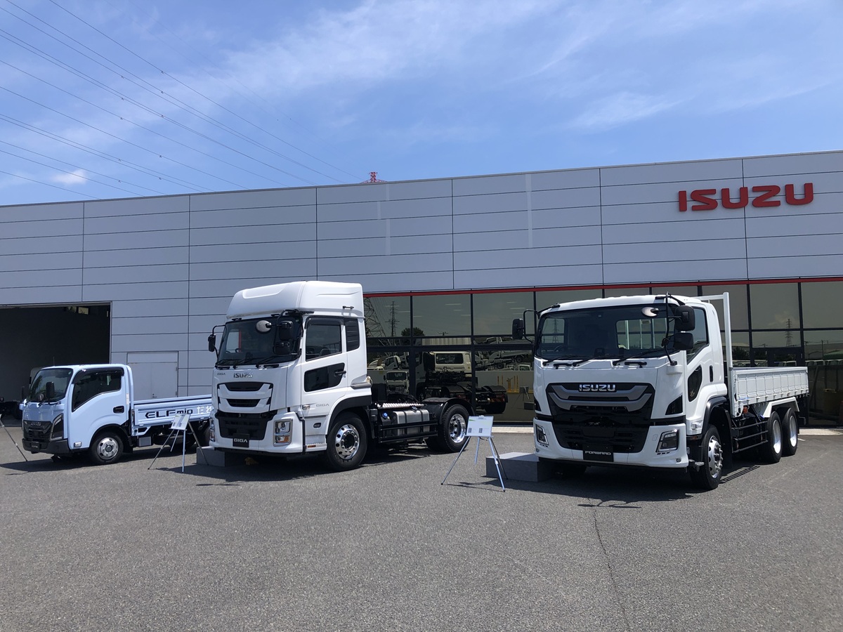 いすゞの最新モデル各種。藤沢工場にて（筆者撮影）