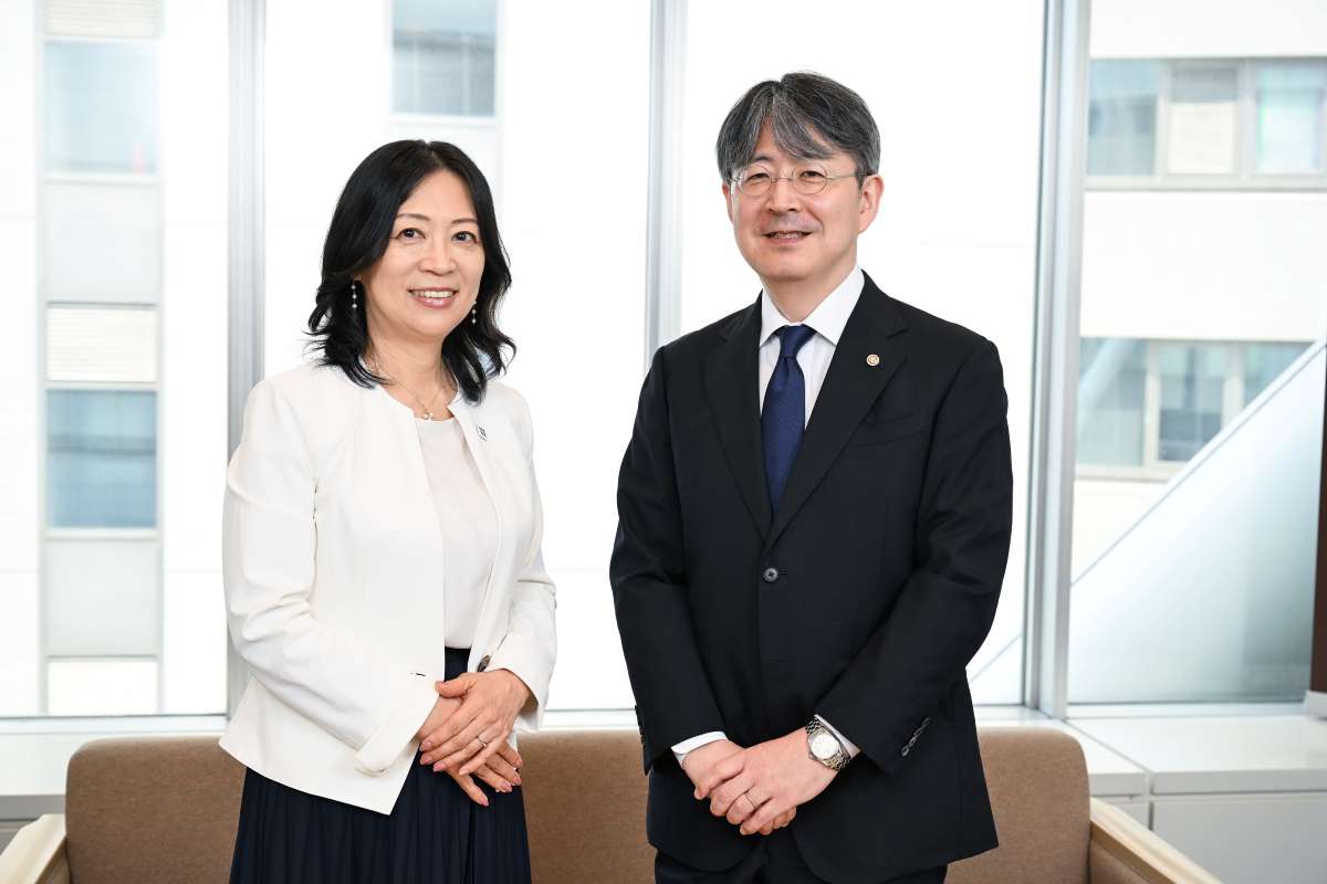 CDPの松川恵美シニア・マネジャーとユニ・チャームの上田健次上席執行役員・ESG本部長